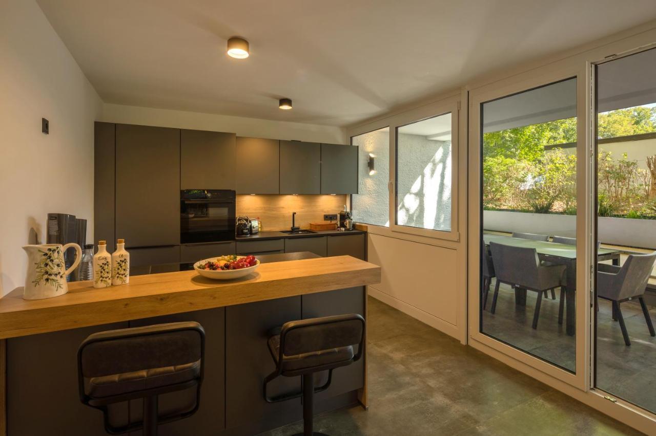 Sweethome - Luxus Pur - Grosse Kueche, 2 Baeder, 2 Terrassen Ottobrunn Exterior photo